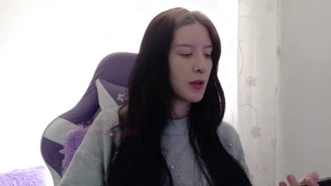 Snapshot of sunshine_girl9 chatting on March 9, 9:08 pm sunshine_girl9 online show from March 9, 9:08 pm