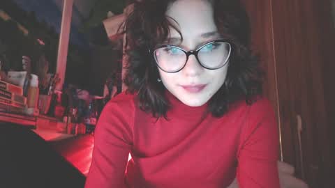 Snapshot of sunshinehella chatting on December 28, 5:14 pm Hella online show from December 28, 5:14 pm