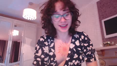 Snapshot of sunshinehella chatting on January 15, 8:58 pm Hella online show from January 15, 8:58 pm