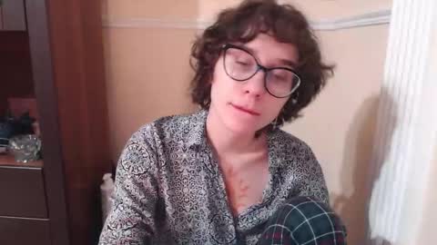 Snapshot of sunshinehella chatting on November 28, 4:31 pm Hella online show from November 28, 4:31 pm