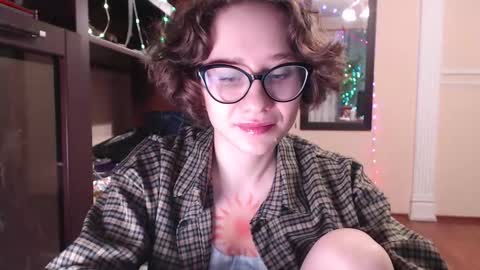 Snapshot of sunshinehella chatting on January 9, 3:26 pm Hella online show from January 9, 3:26 pm