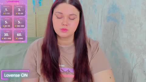 sunyy_bunyy online show from April 9, 11:15 am