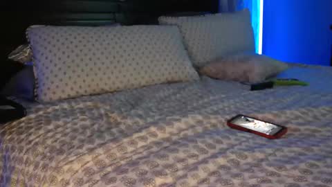 Snapshot of superbronnon chatting on February 17, 3:04 am Superbronnon online show from February 17, 3:04 am