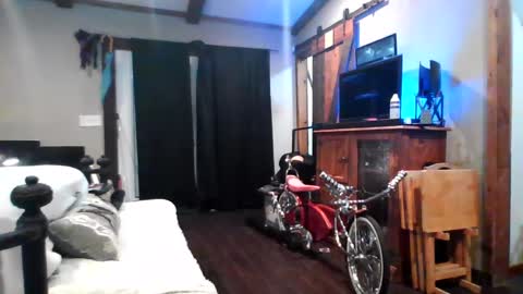 Guero Cash online show from December 10, 8:40 am