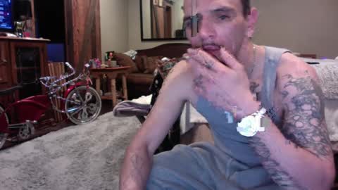 Guero Cash online show from December 23, 10:01 pm