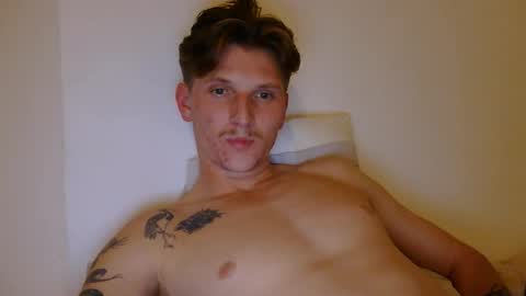Snapshot of superhardxxxx chatting on October 9, 9:46 pm Ctrl My Body online show from October 9, 9:46 pm