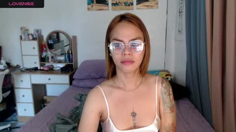 Snapshot of superhotvaleria chatting on July 7, 11:20 pm Im val online show from July 7, 11:20 pm
