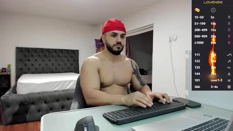 Snapshot of supermanboyxxl chatting on February 6, 7:56 am supermanboyxxl online show from February 6, 7:56 am