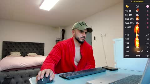 supermanboyxxl online show from April 29, 5:22 am