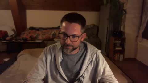 supersquirrel81 online show from December 3, 5:44 pm