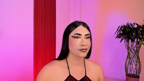 Snapshot of suprasexyjohn chatting on November 18, 6:45 pm llllSupra llll online show from November 18, 6:45 pm