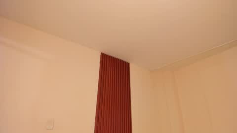 Snapshot of suprasexyjohn chatting on November 21, 8:07 pm llllSupra llll online show from November 21, 8:07 pm