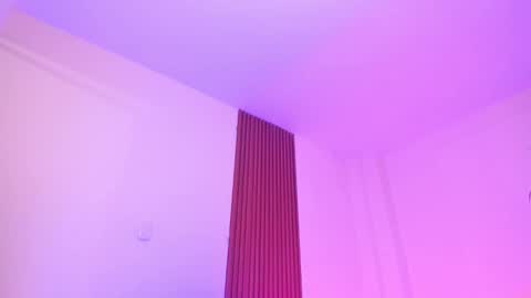 Snapshot of suprasexyjohn chatting on December 4, 7:33 pm llllSupra llll online show from December 4, 7:33 pm