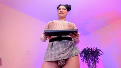 Snapshot of suprasexyjohn chatting on December 15, 7:29 pm llllSupra llll online show from December 15, 7:29 pm