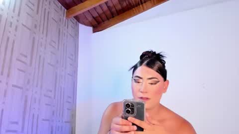 Snapshot of suprasexyjohn chatting on June 14, 5:59 pm llllSupra llll online show from June 14, 5:59 pm