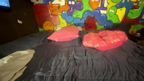 Snapshot of supremelifers chatting on November 3, 9:16 pm Stony online show from November 3, 9:16 pm