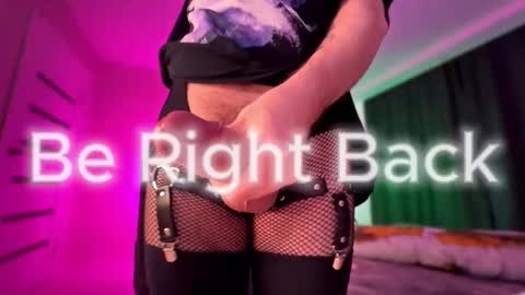 Snapshot of suprremedream chatting on October 6, 3:42 pm Alex online show from October 6, 3:42 pm