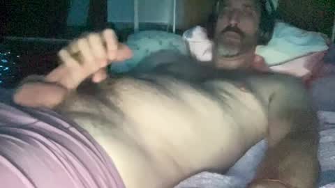 Snapshot of surfguy82 chatting on September 10, 4:23 am SurfGuy82 online show from September 10, 4:23 am