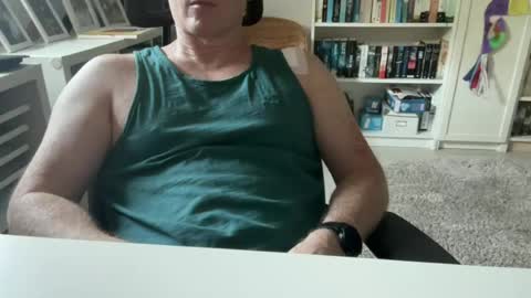 surfstar81 online show from June 20, 8:17 am