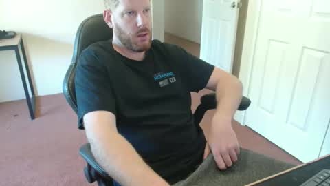 Snapshot of surge_0 chatting on October 18, 11:38 pm surge_0 online show from October 18, 11:38 pm