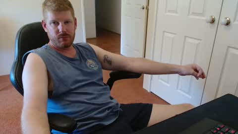 Snapshot of surge_0 chatting on March 22, 7:01 am surge_0 online show from March 22, 7:01 am