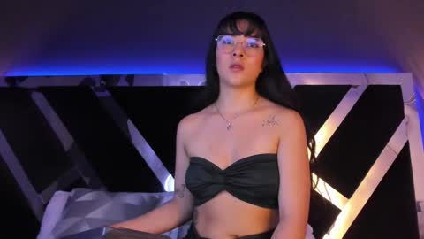 Susann online show from September 12, 7:47 pm