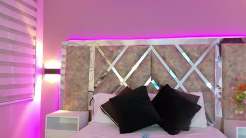 Snapshot of susa1userma_ chatting on May 24, 12:32 pm Susann online show from May 24, 12:32 pm