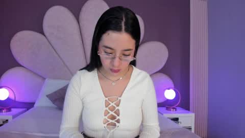 Snapshot of susa1userma_ chatting on June 5, 10:32 am Susann online show from June 5, 10:32 am