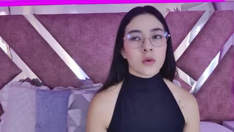 Snapshot of susa1userma_ chatting on June 9, 11:44 am Susann online show from June 9, 11:44 am