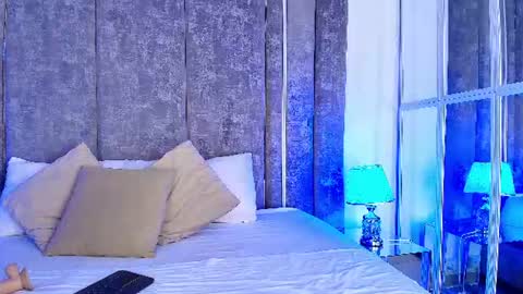 Snapshot of susa1userma_ chatting on July 29, 12:03 pm Susann online show from July 29, 12:03 pm