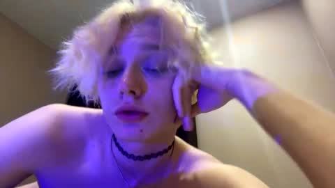 Snapshot of susan228 chatting on February 27, 1:16 am Vladiva online show from February 27, 1:16 am