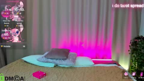 Annie online show from October 17, 2:04 am