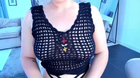 susan_blond online show from May 11, 2:45 pm