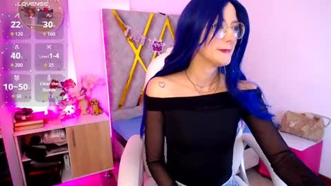 Snapshot of susan_hottye_ chatting on December 18, 11:16 am Susan online show from December 18, 11:16 am