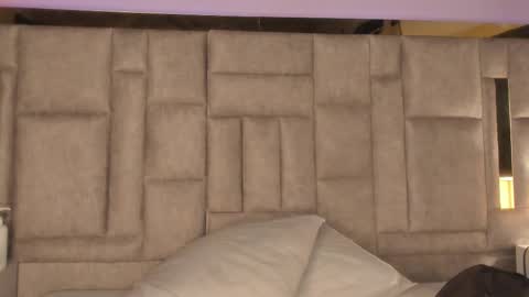 Susan online show from February 14, 2:39 am