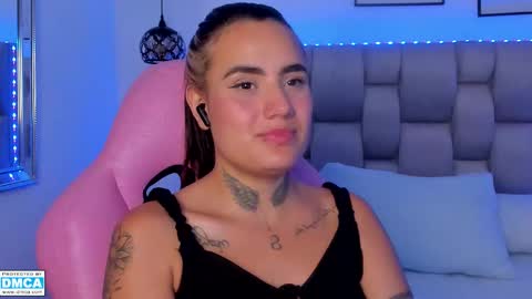 Susan online show from February 25, 8:51 pm