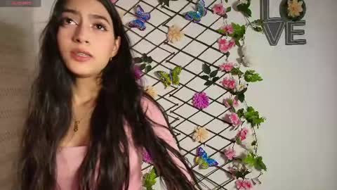Snapshot of susana__sanchez chatting on July 26, 4:42 am SUSANA online show from July 26, 4:42 am