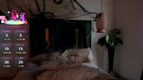 Susana W online show from October 31, 1:34 pm