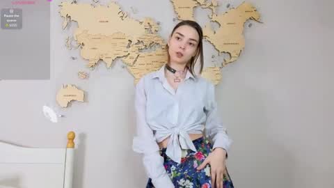 susannahtrojahn online show from March 1, 3:03 pm