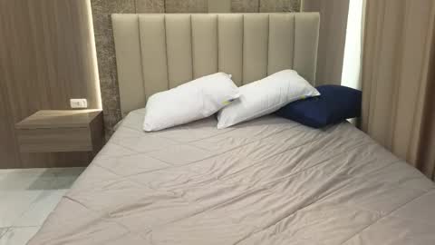 susannjohnson online show from February 12, 12:38 am