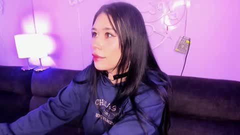 susanvilla online show from March 19, 11:47 am