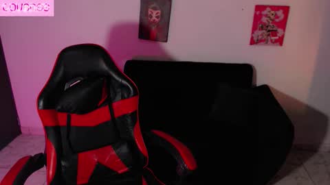 Snapshot of susej_exotic69 chatting on March 3, 7:47 am ale online show from March 3, 7:47 am