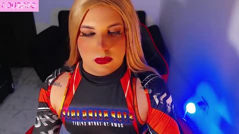 Snapshot of susej_exotic69 chatting on April 2, 8:06 pm ale online show from April 2, 8:06 pm