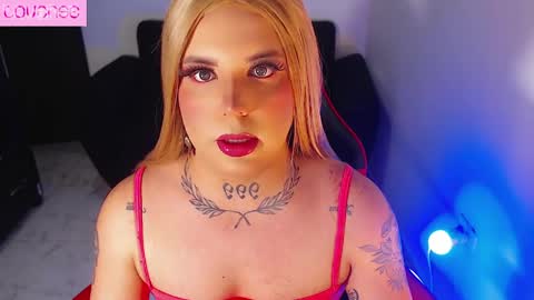 Snapshot of susej_exotic69 chatting on April 5, 5:15 am ale online show from April 5, 5:15 am