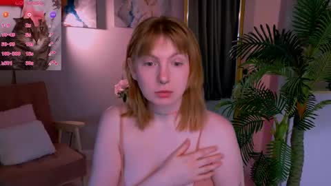 Snapshot of susie_miu chatting on June 9, 10:21 pm SUSIE 3 online show from June 9, 10:21 pm