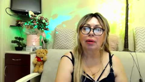 SusiexNoreen online show from June 23, 1:47 am