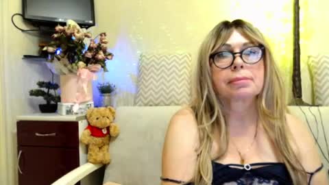 SusiexNoreen online show from June 28, 1:00 am