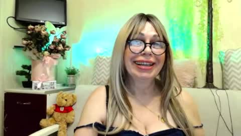 SusiexNoreen online show from July 9, 1:09 am