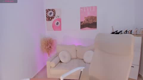 Sussan Monroe online show from June 8, 11:16 pm