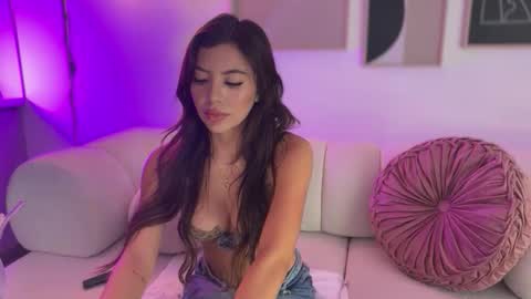  Susy  online show from May 30, 9:34 pm